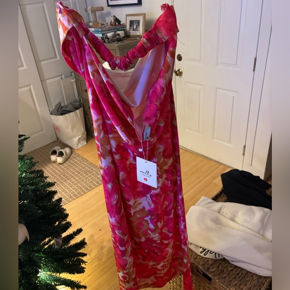 NWT Floral Strapless Dress - Picture 3 of 4